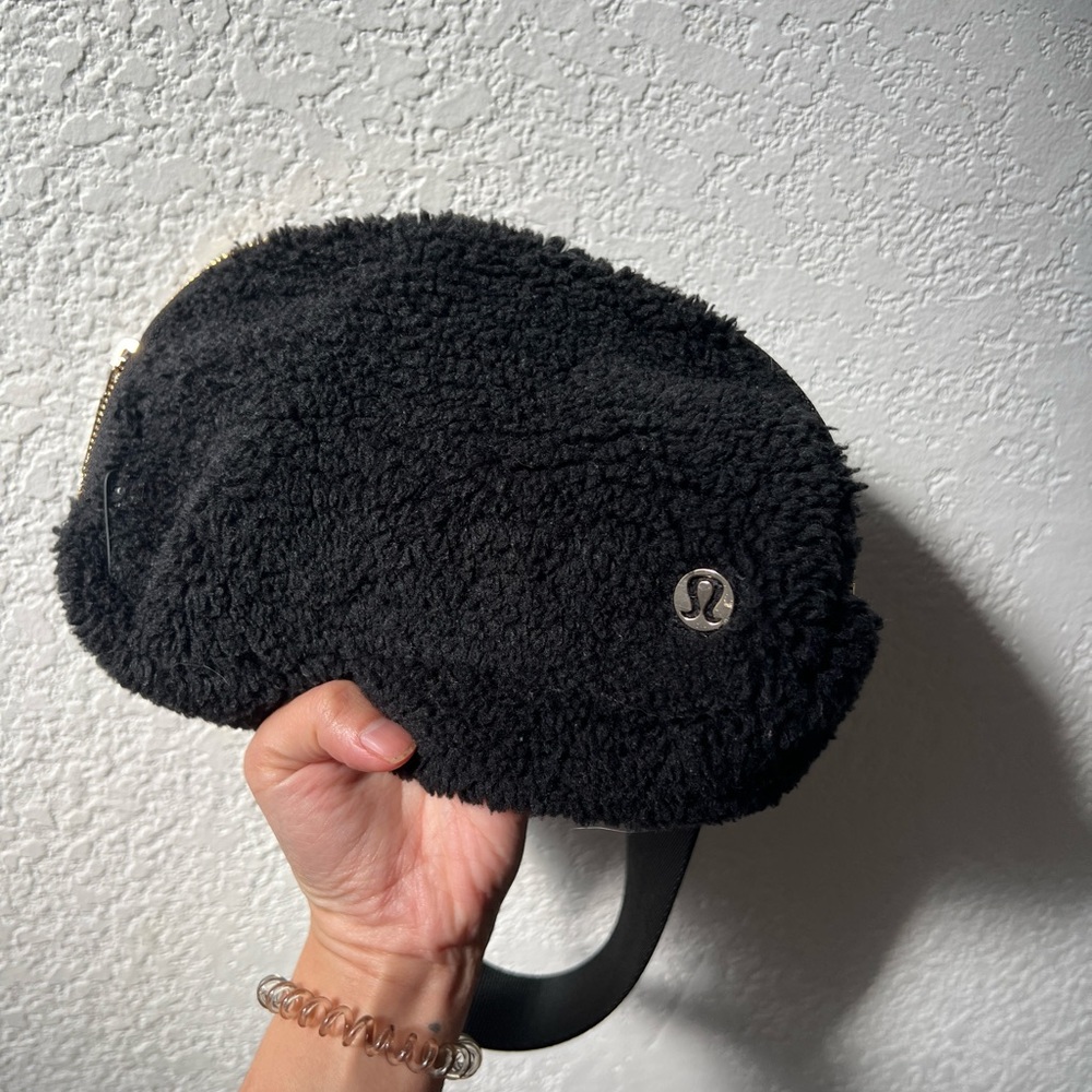 Lululemon Fleece Belt Bag 1L